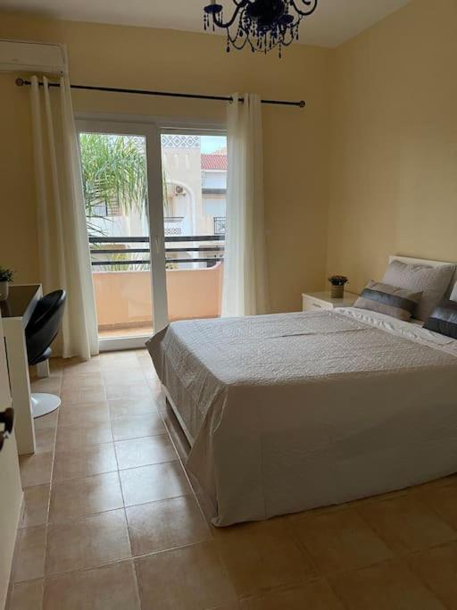 Appartement En Residence + Grande Terrasse Sur Le Toit Saïdia Extérieur photo